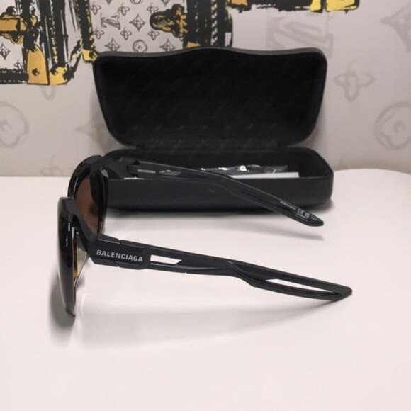 New Authentic Balenciaga Tortoise Shell Sunglasses BB0024SA 001 - Picture 8 of 12